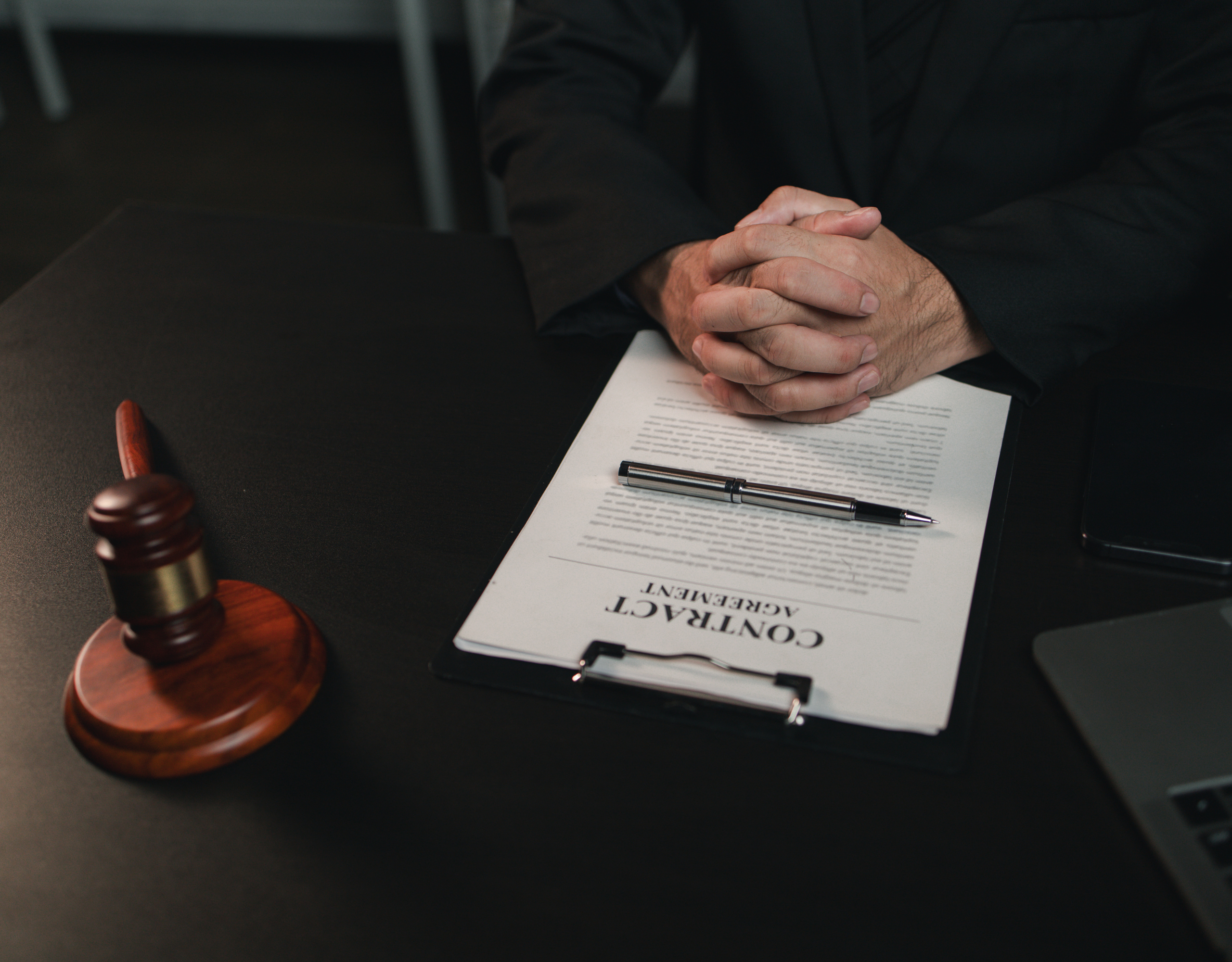 How Criminal Defence Lawyers Review Disclosure